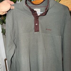Ascend Men's Gray / Maroon Pullover